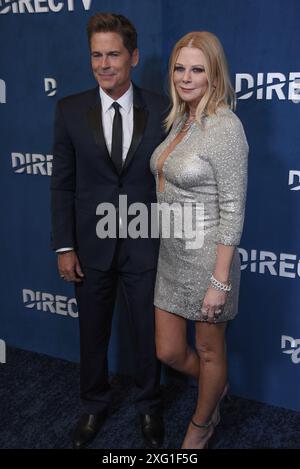 Beverly Hills, CA USA - 10 marzo 2024: Rob Lowe, Sheryl Berkoff partecipa a DIRECTV streaming with the Stars. Foto Stock