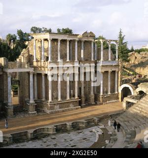 Rovine, teatro nella vecchia città romana Emerita Augusta, Merida. Provincia di Badajoz, Estremadura, Spagna Foto Stock