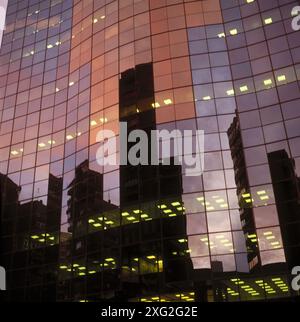 Grupo Santander edificio per uffici nel quartiere di Azca, Madrid. Spagna Foto Stock