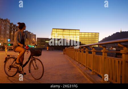 Edificio Centro Congressi Kursaal, Zurriola Beach, Donostia, San Sebastian, Gipuzkoa, Paesi Baschi Foto Stock