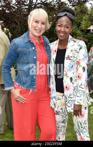 Luglio 2024. East Molesey, Surrey, Regno Unito. Nicki Chapman e Angellica Bell al 2024 RHS Hampton Court Palace Garden Festival. Sue Andrews/Alamy. Foto Stock