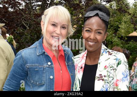 Luglio 2024. East Molesey, Surrey, Regno Unito. Nicki Chapman e Angellica Bell al 2024 RHS Hampton Court Palace Garden Festival. Sue Andrews/Alamy. Foto Stock