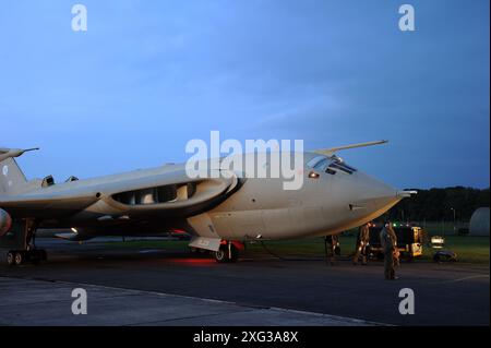 Rievocazione con Victor XL231 allo Yorkshire Air Museum. Foto Stock