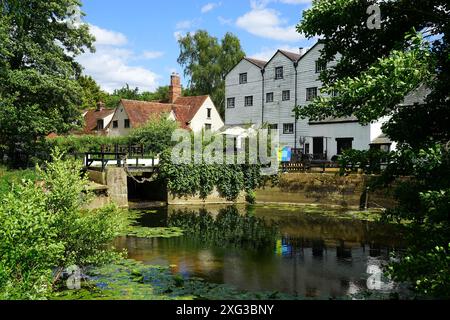 Hull's Mill sul fiume Colne vicino Sible Hedingham Foto Stock