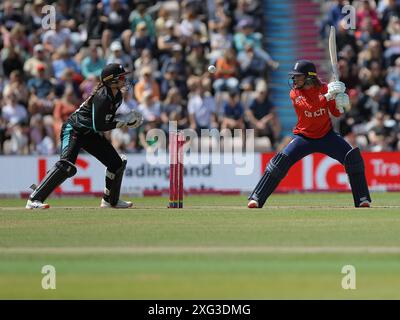 Southampton, Regno Unito. 6 luglio 2024. Southampton, Inghilterra, 06 luglio 2024: Danni Wyatt (28 Inghilterra) durante la prima partita del Vitality T20 International tra Inghilterra e nuova Zelanda all'Utilita Bowl di Southampton, Inghilterra. (Jay Patel/SPP) credito: SPP Sport Press Photo. /Alamy Live News Foto Stock