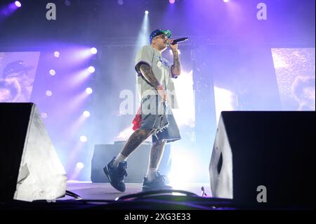 Lucca, Italia. 5 luglio 2024. Emanuele Palumbo, alias Geolier, si esibisce a Lucca, in Italia al Lucca Summer Festival il 5 luglio 2024. (Foto di Stefano dalle Luche/Pacific Press/Sipa USA) credito: SIPA USA/Alamy Live News Foto Stock