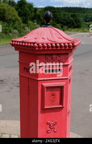 Scatola di posta inglese di lettura vintage. Foto Stock