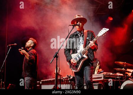 Calexico, in diretta a Pistoia Blues, Pistoia, Italia Foto Stock