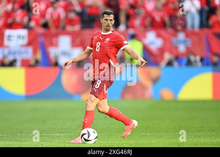 DUSSELDORF - 06/07/2024, Remo Freuler della Svizzera durante i quarti di finale di UEFA EURO 2024 tra Inghilterra e Svizzera alla Dusseldorf Arena il 6 luglio 2024 a Dusseldorf, Germania. ANP | Hollandse Hoogte | GERRIT VAN COLOGNE Foto Stock