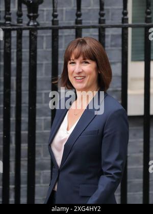 Londra, Regno Unito, 5 luglio 2024. Rachel Reeves, recentemente nominata Cancelliera dello Scacchiere, arriva al numero 10 di Downing Street, Londra, Regno Unito Foto Stock