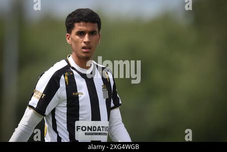 Genk, Belgio. 6 luglio 2024. Amine Boukamir di Charleroi raffigurato durante una partita amichevole tra il KRC Genk e lo Sporting Charleroi, sabato 06 luglio 2024 a Genk, in preparazione della prossima stagione 2024-2025 della Jupiler Pro League. BELGA PHOTO VIRGINIE LEFOUR credito: Belga News Agency/Alamy Live News Foto Stock