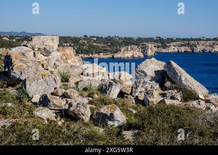 Punta des Baus resti dell'insediamento talayotico, Santanyi, Mallorca, Isole Baleari, Spagna Foto Stock