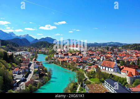 Vista aerea di Fuessen am Lech con il bel tempo Foto Stock