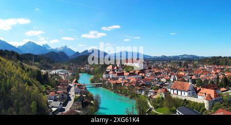 Vista aerea di Fuessen am Lech con il bel tempo Foto Stock