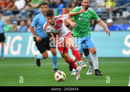 Seattle, Washington, Stati Uniti. 6 luglio 2024. Esmir BajraktareviÄ‡ (47), attaccante della New England Revolution, durante la partita di calcio della MLS tra i Seattle Sounders e la New England Revolution a Seattle, Washington. Steve Faber/CSM/Alamy Live News Foto Stock