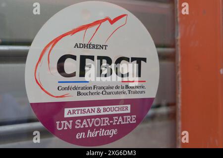 Bordeaux , Francia - 07 01 2024 : cfbct confederation francaise de boucherie salumi logo traiteur e etichetta di testo in francia per il francese Foto Stock