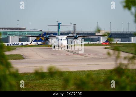 Aer Lingus ATR72-600 all'aeroporto internazionale di Manchester Foto Stock