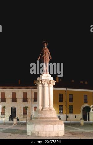 Immagine dell'Immacolata Concezione nella Piazza della Cattedrale di Palencia. Foto Stock