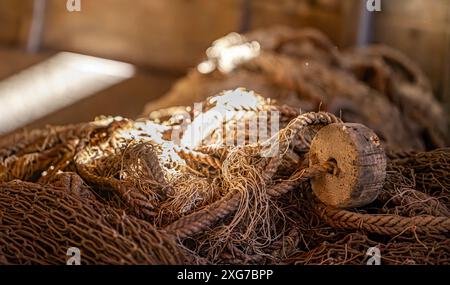 dettaglio di una vecchia rete per pesci Foto Stock