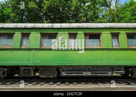 Gori, Georgia - 3 luglio 2024: Carrozza ferroviaria di Stalin presso il Joseph Stalin Museum di Gori, Georgia. Foto Stock