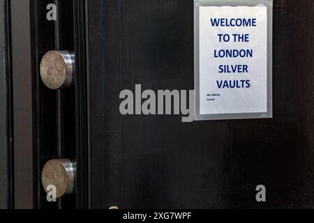 London Silver Vaults The Chancery Lane , Londra , Regno Unito Foto Stock