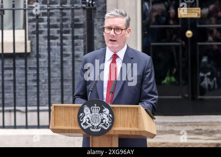 Londra, Regno Unito. 5 luglio 2023. Il primo ministro entrante Sir Keir Starmer tiene un discorso a Downing Street, nel centro di Londra, dopo che il Partito Laburista ha vinto una storica vittoria. (Immagine di credito: © Steve Taylor/SOPA Images via ZUMA Press Wire) SOLO PER USO EDITORIALE! Non per USO commerciale! Foto Stock