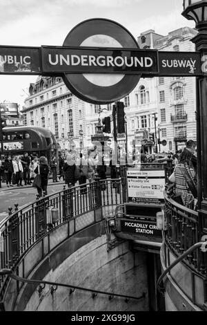 Picadilly Underground Foto Stock