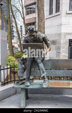 Statua degli studenti universitari in Sherbrooke Street nel centro di Montreal, Quebec, Canada Foto Stock