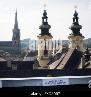 Cityview di Linz con Alter Dom (la vecchia cattedrale), Linz, Austria Foto Stock