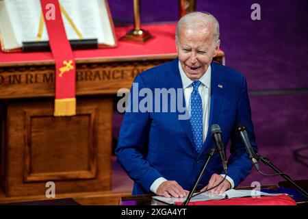 Philadelphia, Stati Uniti. 7 luglio 2024. Il presidente degli Stati Uniti Joe Biden pronuncia le sue osservazioni alla Mount Airy Church of God in Christ a Philadelphia, Pennsylvania, domenica 7 luglio 2024. Credito: David Muse/CNP /MediaPunch credito: MediaPunch Inc/Alamy Live News Foto Stock