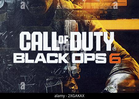 KIEV, UCRAINA - 26 GIUGNO 2024 Call of Duty Black Ops 6 PS5 videogioco Disc box per console di gioco. Primo piano su un disco di videogiochi molto popolare Foto Stock