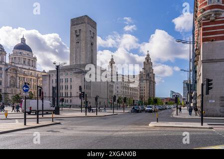 Liverpool, Merseyside, Inghilterra, Regno Unito - 15 maggio 2023: Skyline della città in Strand St Foto Stock