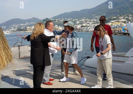 Ischia 7 luglio 2024 primi arrivi a Ischia per l'Ischia Global festival Gianna Nannini al Regina Isabella di Lacco Ameno. Foto Stock