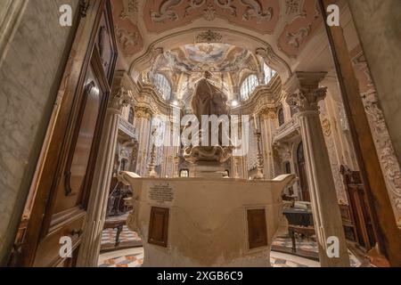 GENOVA, ITALIA, 14 OTTOBRE. 2023 - l'interno dell'Oratorio di San Filippo nel centro storico di Genova Foto Stock