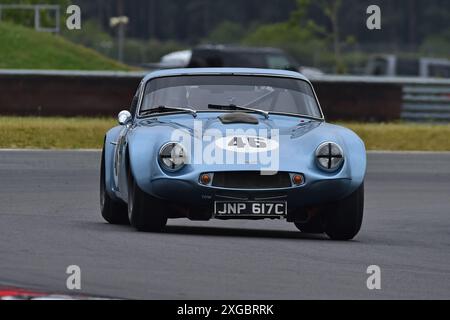 Mike Whitaker SNR, TVR Griffiths, un evento che presenta due categorie distinte, HRDC Dunlop Allstars per vetture sportive, GT e Touring pre-1966. L'Allst Foto Stock