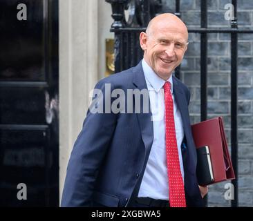 John Healey deputato - Segretario di Stato per la difesa - lascia 10 Downing Street dopo la prima riunione di governo di Keir Starmer come primo Ministro. 7 luglio 202 Foto Stock