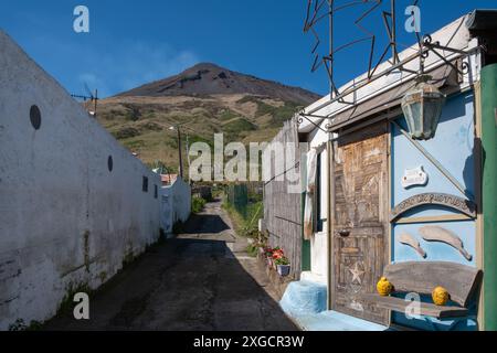 Villaggio di Stromboli, Isola di Stromboli, Isole Eolie, Italia Foto Stock