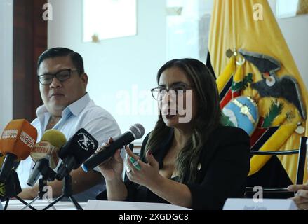 GYE MINISTRA ROVIRA MIES Guayaquil, lunedì 8 luglio 2024 questa mattina, in una conferenza stampa, il ministro Zaida Rovira, presentato il registro degli Alleati che consentirà trasparenza nel processo di selezione di enti pubblici o privati per impedire che i donatori fraudolenti forniscano servizi Guayaquil Guayas Ecuador SOI GYE MINISTRAROVIRA MIES 5166363b0c2247ca88e07772e4f1222716 Copyright: xCÃ sarxMunozx Foto Stock