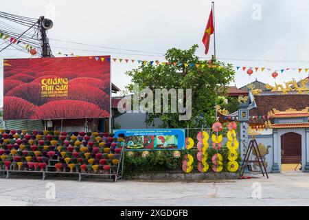 Villaggio di incenso di Quang Phu Cau, che produce bastoncini di incenso, Ung Hoa, Vietnam del Nord, Asia a giugno Foto Stock