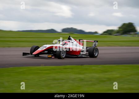 Andover, Hampshire - 8 giugno 2024: FIA Formula 4 Thruxton Qualifying Alex BERG Fortec Motorsport Foto Stock