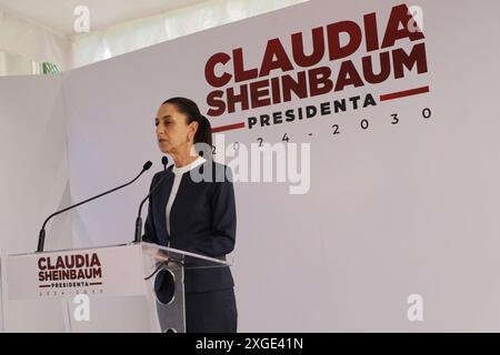 Città del Messico, Messico. 8 luglio 2024. Claudia Sheinbaum Pardo, candidata virtuale eletta alla Presidenza del Messico, parla durante una conferenza stampa in cui ha annunciato che continuerà la costruzione di treni passeggeri nel nord del paese. L'8 luglio 2024 a città del Messico, Messico. (Foto di Ian Robles/ credito: Eyepix Group/Alamy Live News Foto Stock