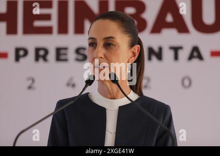 Città del Messico, Messico. 8 luglio 2024. Claudia Sheinbaum Pardo, candidata virtuale eletta alla Presidenza del Messico, parla durante una conferenza stampa in cui ha annunciato che continuerà la costruzione di treni passeggeri nel nord del paese. L'8 luglio 2024 a città del Messico, Messico. (Foto di Ian Robles/ credito: Eyepix Group/Alamy Live News Foto Stock