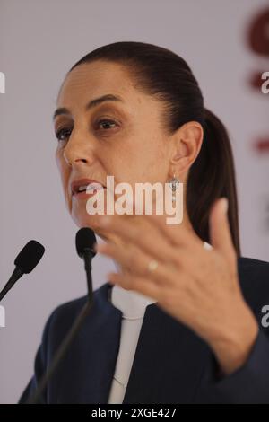 Città del Messico, Messico. 8 luglio 2024. Claudia Sheinbaum Pardo, candidata virtuale eletta alla Presidenza del Messico, parla durante una conferenza stampa in cui ha annunciato che continuerà la costruzione di treni passeggeri nel nord del paese. L'8 luglio 2024 a città del Messico, Messico. (Foto di Ian Robles/ credito: Eyepix Group/Alamy Live News Foto Stock