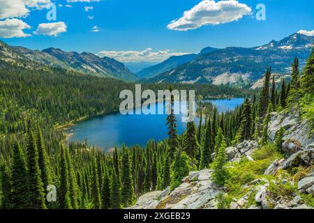 lago di pesce nella natura selvaggia selway-bitterroot delle montagne bitterroot vicino a darby, montana Foto Stock