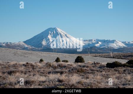 Il Monte Ngauruhoe è coperto di neve a Ruapehu, nuova Zelanda Foto Stock