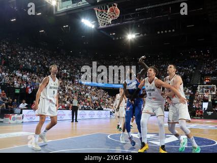 Montpellier, Francia. 8 luglio 2024. Partita amichevole di pallacanestro tra Francia e Germania l'8 luglio 2024 alla Sud de France Arena di Montpellier, in Francia. Foto di Patrick Aventurier/ABACAPRESS. COM credito: Abaca Press/Alamy Live News Foto Stock