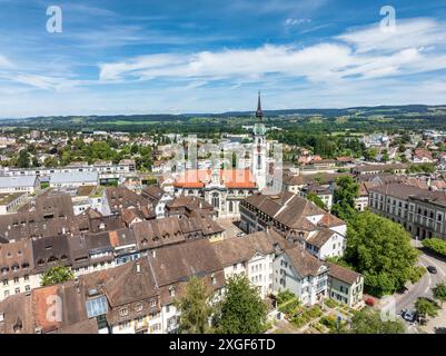 Vista aerea, paesaggio urbano, centro città, città vecchia di Frauenfeld, con la chiesa cittadina di San Nicola, architettura sacra neo-barocca, Cantone di Foto Stock