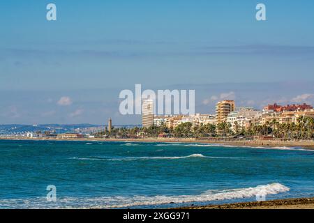 Playa de la Cala Beach, Estepona, Malaga, Costa del Sol, Andalusia, Spagna, Europa Foto Stock