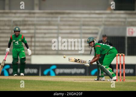 Bangladesh-nuova Zelanda One Day Inter National (ODI) quinto e ultimo incontro di cinque serie di partite al Sher-e-Bangla National Cricket Stadium di Mirpur, DH Foto Stock