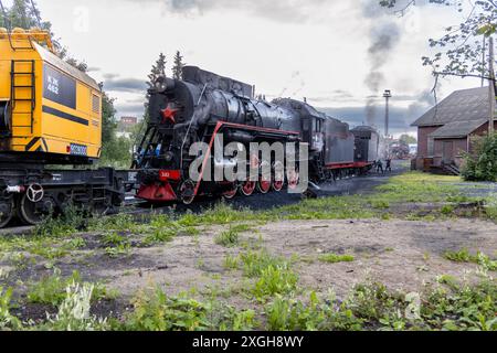 Sortavala, Carelia, Russia - 8 luglio 2023: Stazione ferroviaria di Sortavala (Serdobol). Repubblica di Carelia. Russia Foto Stock